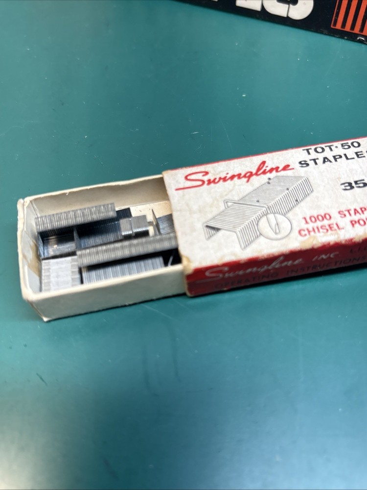 Various Brands VINTAGE STAPLES Different Sizes Open 6 Boxes