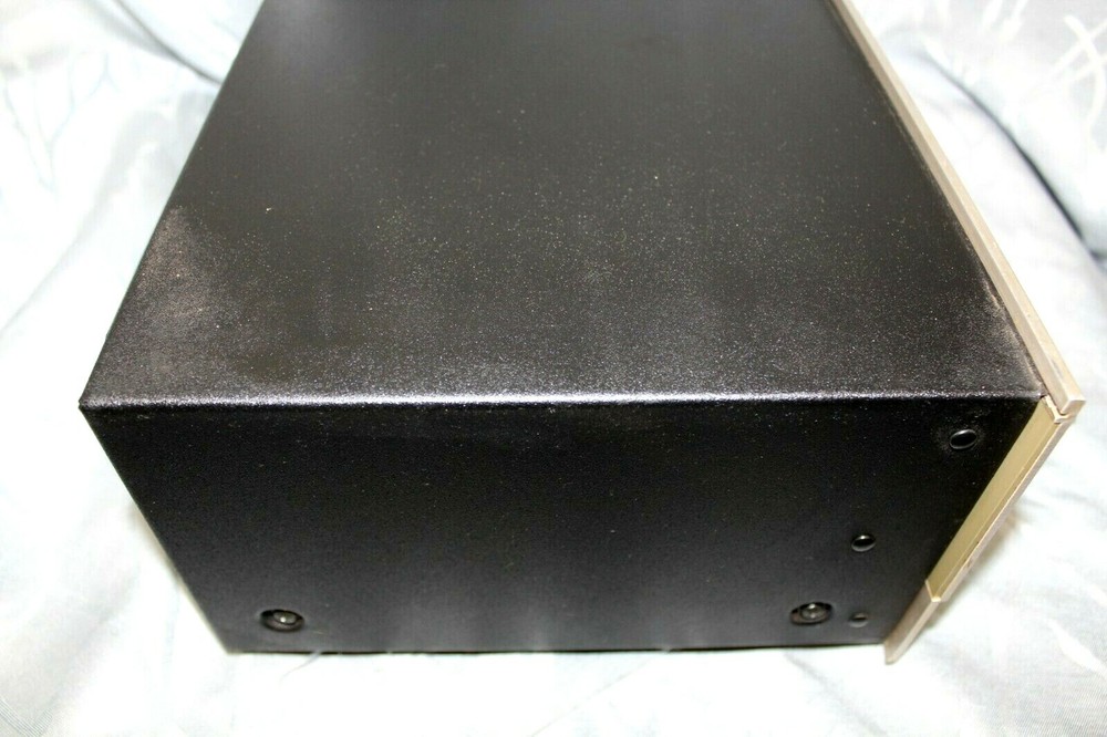Marantz ST300L stereo tuner