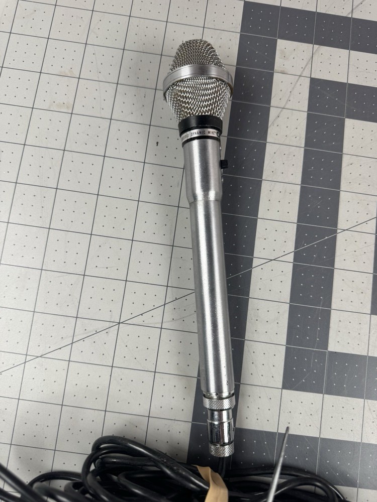 Olson dynamic microphone.