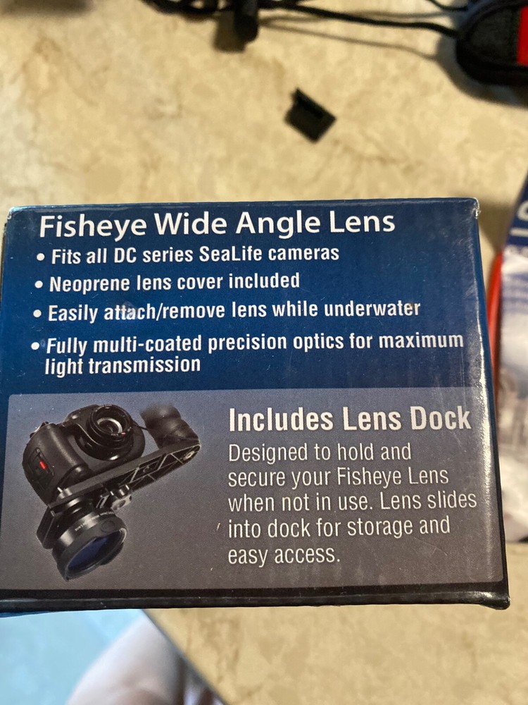 SeaLife DC 1400 Underwater Camera Kit - Includes many Accessories