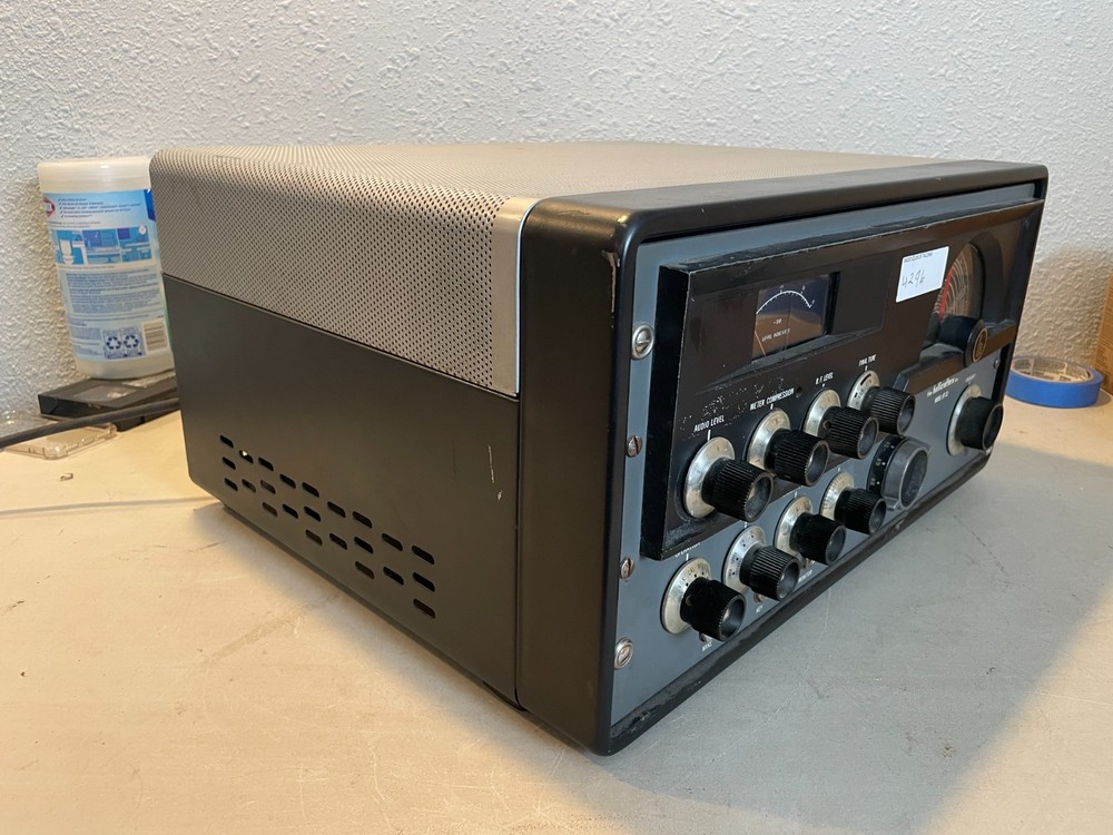 The Hallicrafters HT-32 Tube Ham Radio Transmitter/Exciter HT32 HT-32