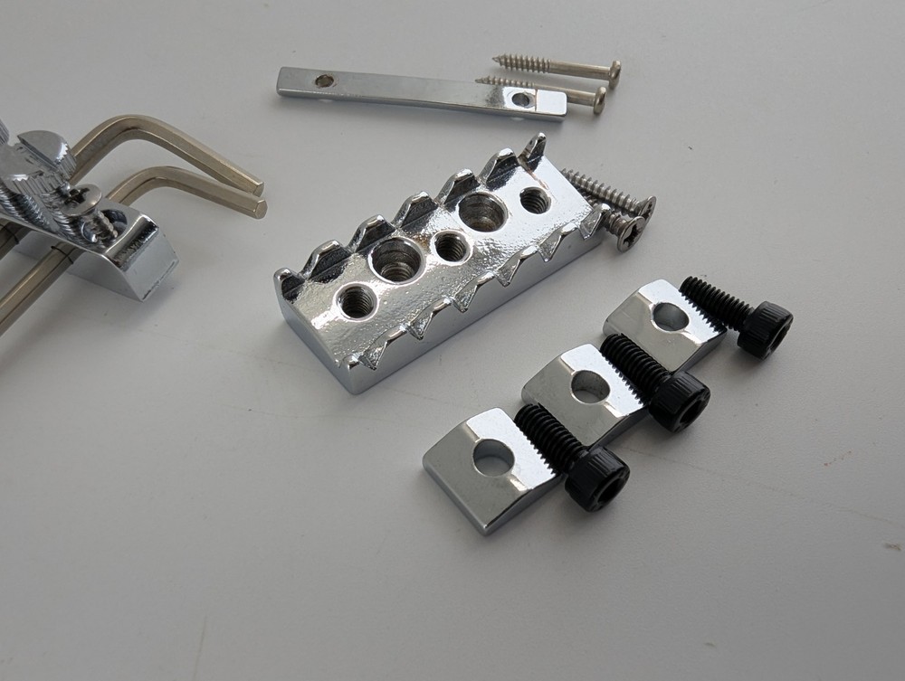 Licensed Floyd Rose WR3 Locking Nut & String Retainer & Wrench Chrome 43mm