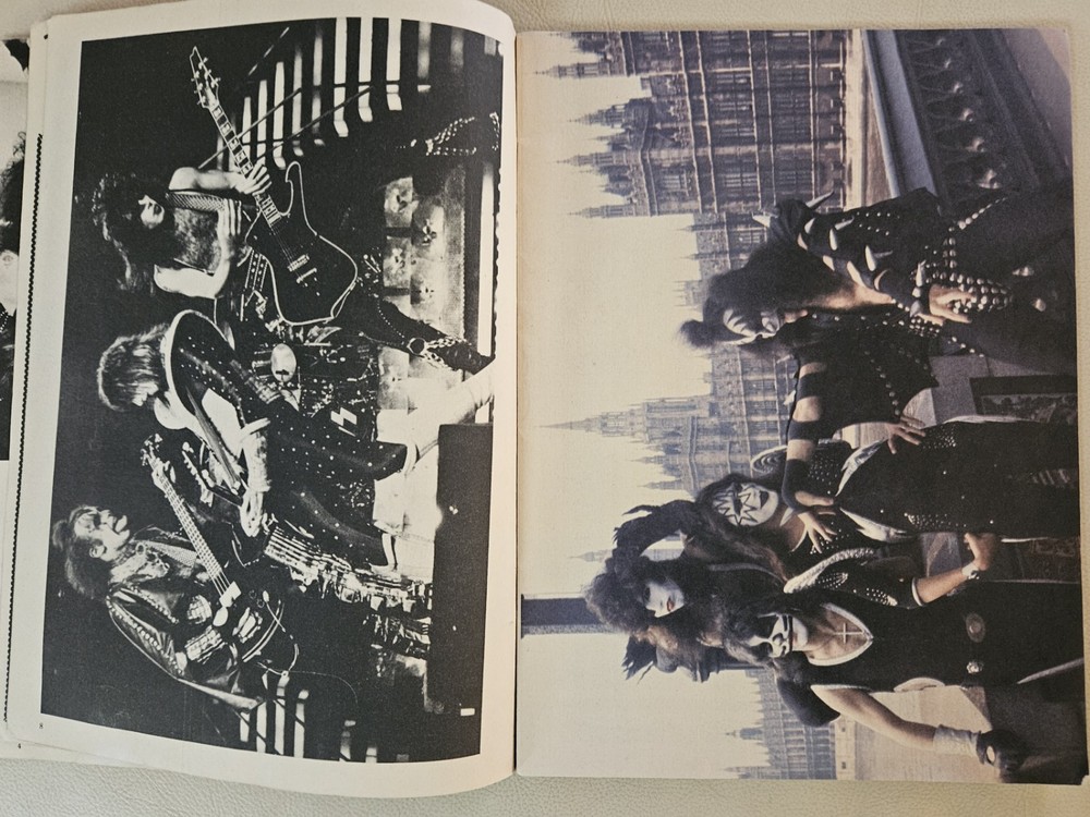TV SUPERSTAR KISS PINUP BOOK 1978