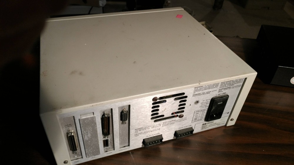 HP 7673 Autosampler Controller