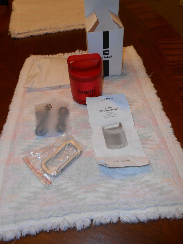 Pluto Portable Bluetooth Speaker-Red