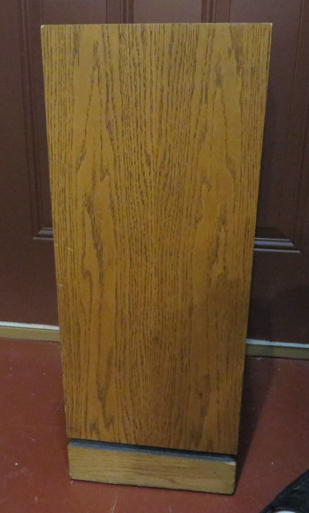 KLIPSCH KG4 Empty Speaker Cabinet - AS PICTURED -SEE PICS!!