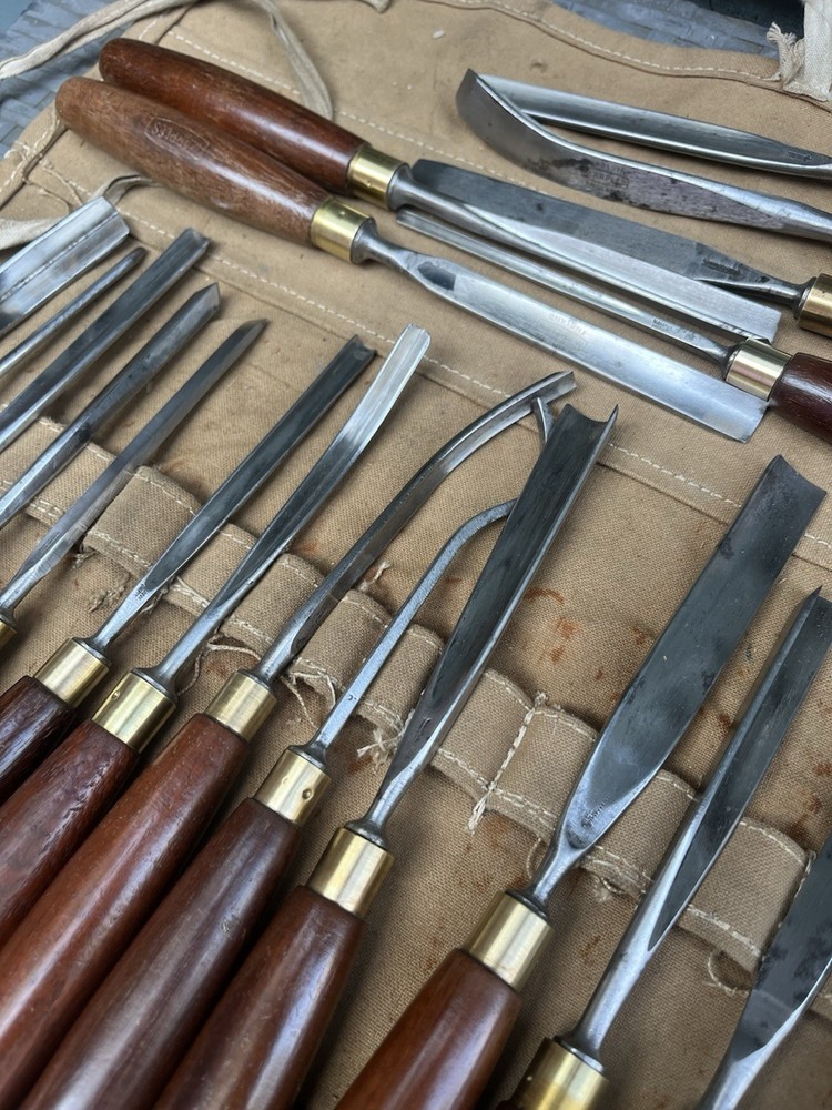 Lovely Antique Set Of 23 Marples & Sons Carving Chisels Gouges In Roll