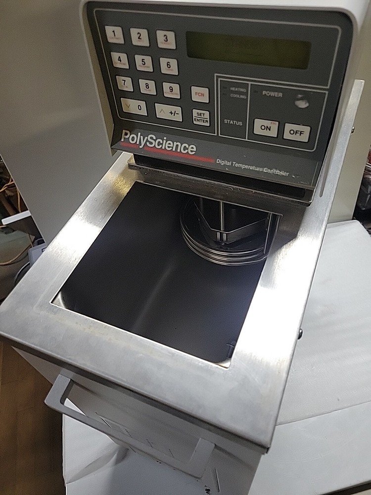 Polyscience 9110 Digital Heating Chilling Recirculating Water Bath