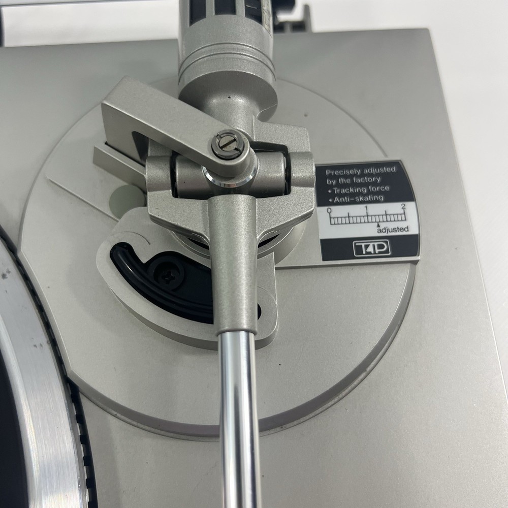 Technics SL-Q200 Quartz Direct Drive Automatic Turntable Audio-Technica 1001