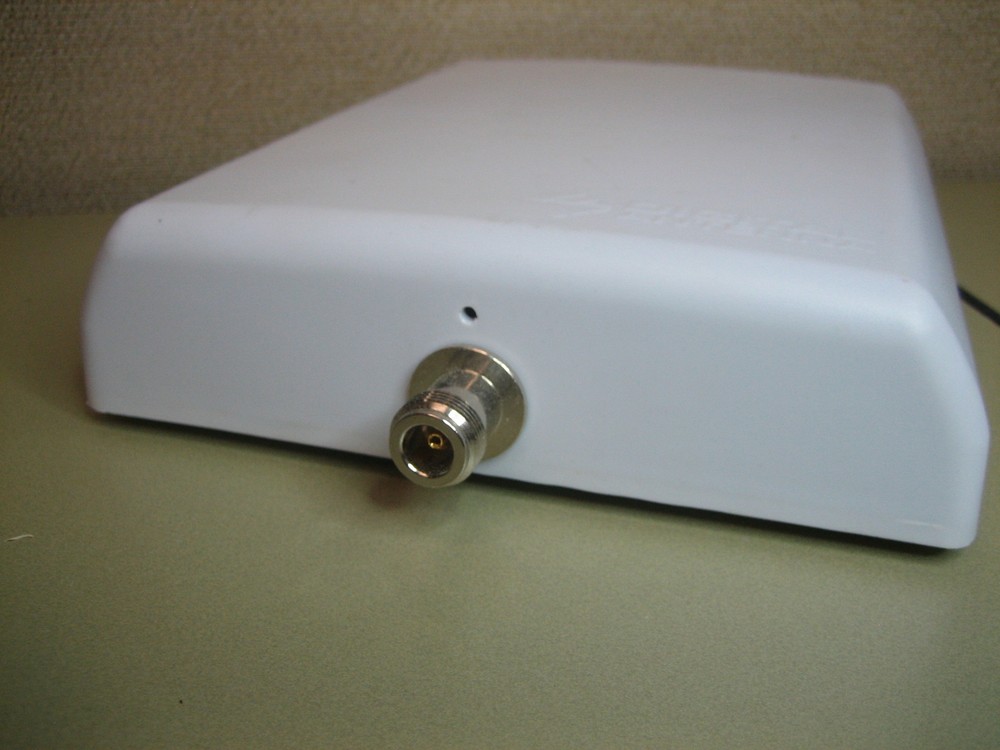 Digital Antenna 426-PW Directional Multi-Band Panel Cellular Antenna