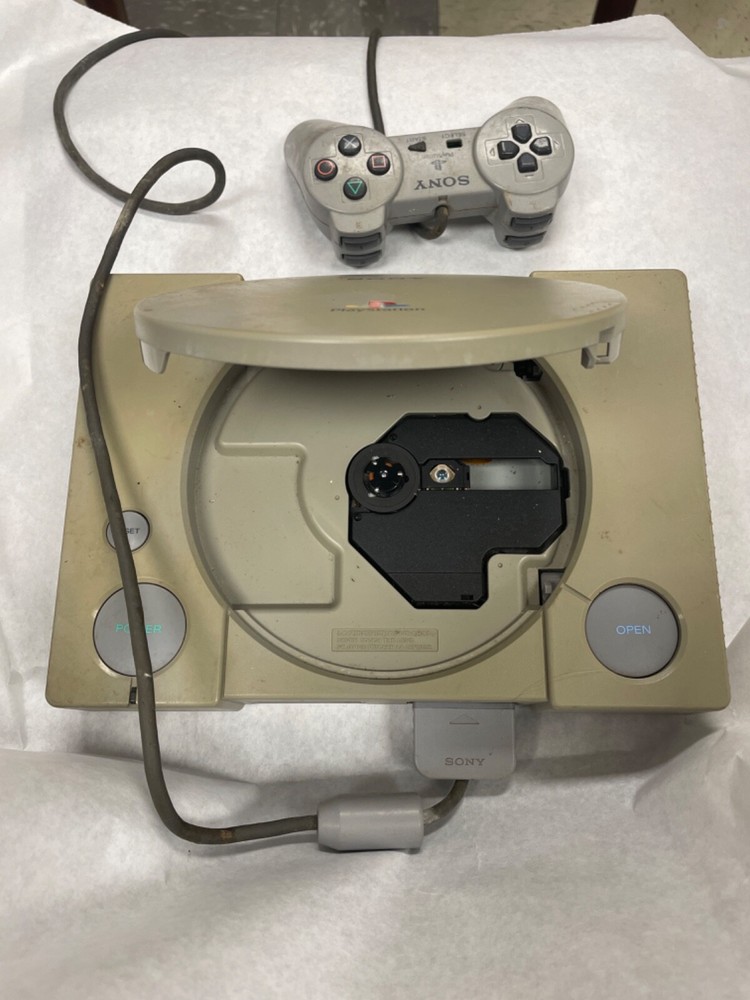 Sony playstation console and controller untested