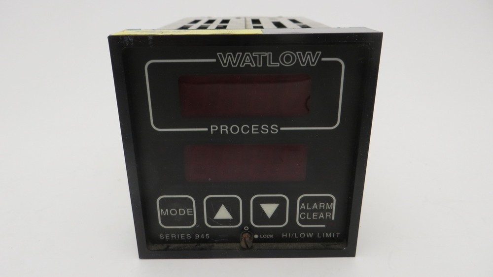 WATLOW 945A-1CA2-AJAP Temperature Controller 120/240V