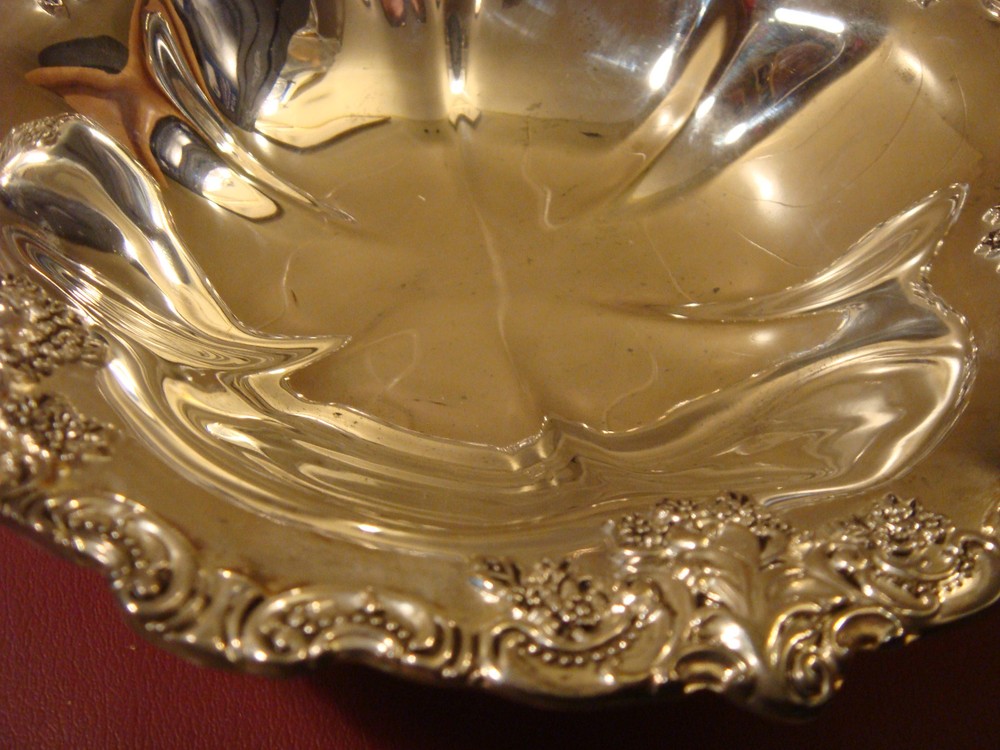 Wallace Silversmiths silver plated bowl dish