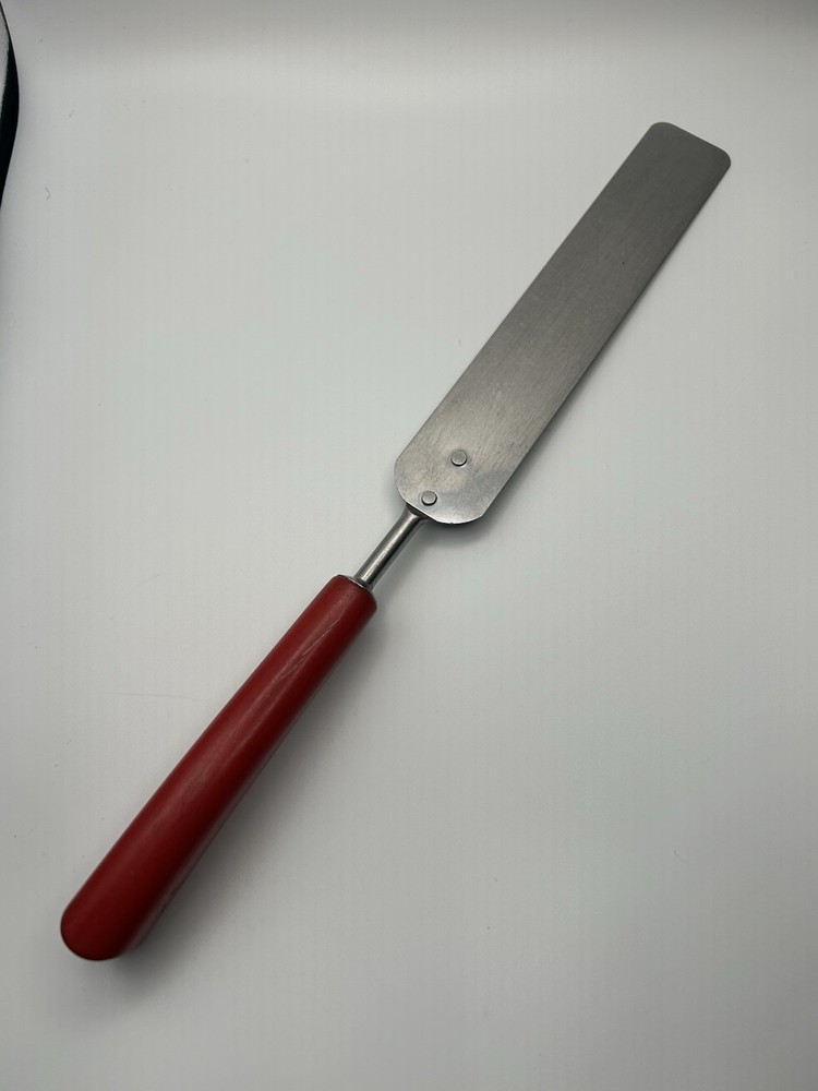 Vintage A&J Red Bakelite Handled Flat~Icing Spatula 12.5"