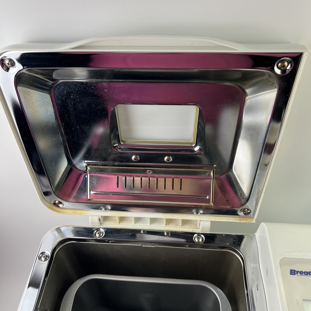 Breadman Ultimate TR2200C Automatic Programmable Bread Machine