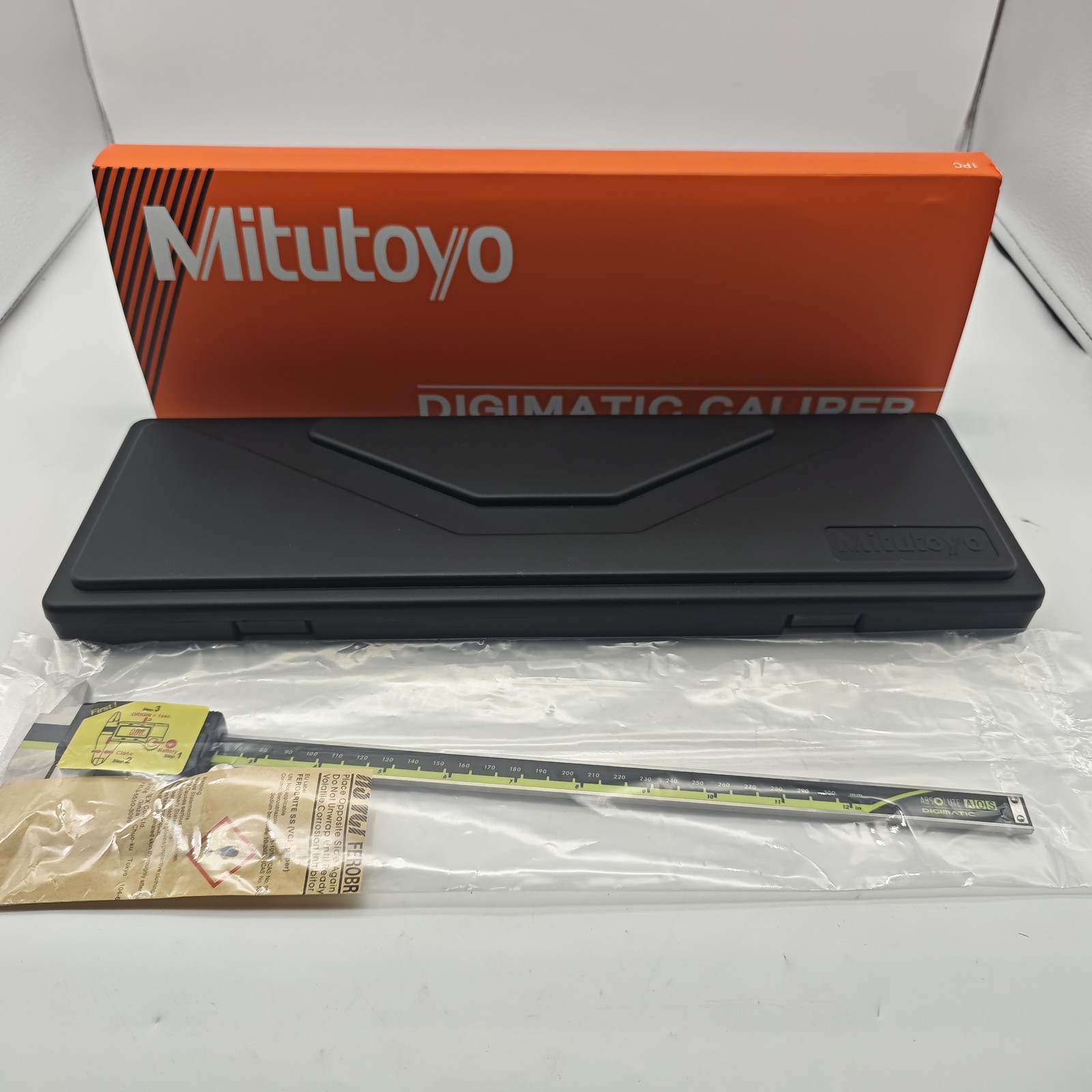 500-193-30 Mitutoyo Japan 300mm/12" Absolute Digital Digimatic Vernier Caliper