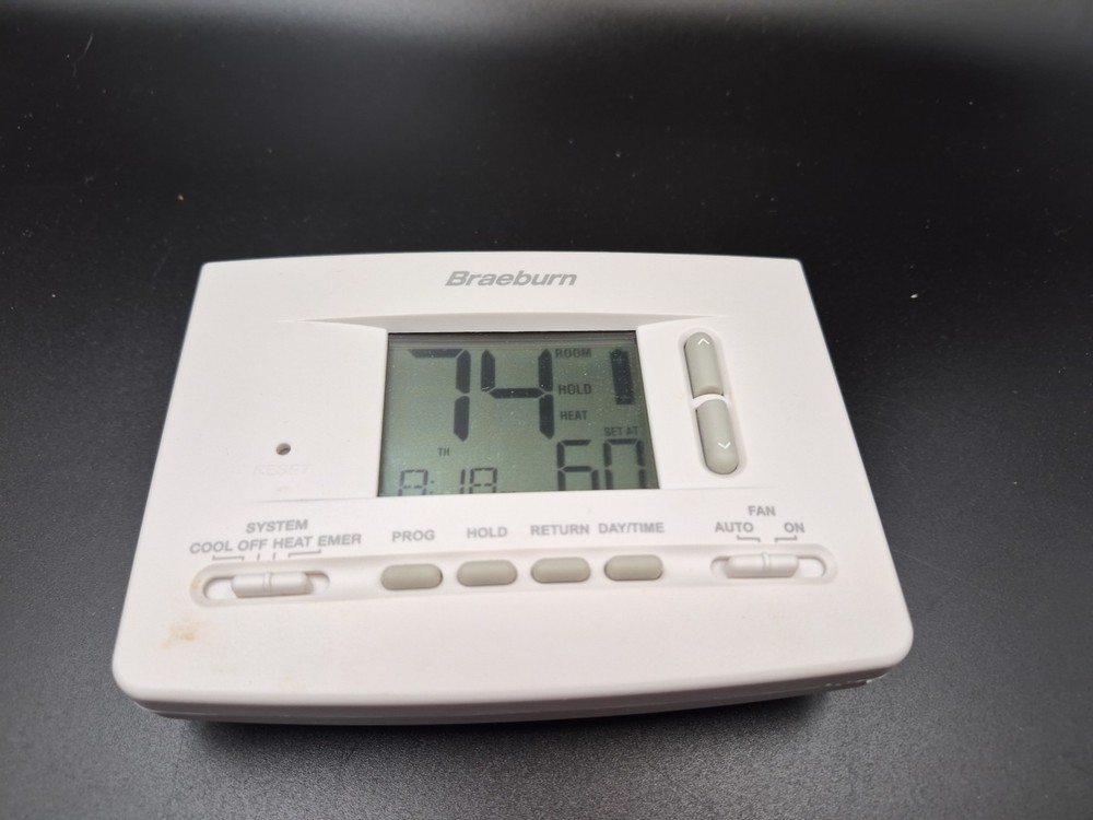 Braeburn 2220NC Programmable Thermostat Digital Display Push Button White