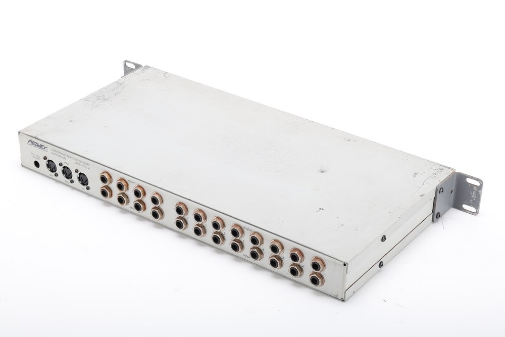 Peavey MAP 8x4 MIDI Controllable Analog Patch Bay - Fair Condition