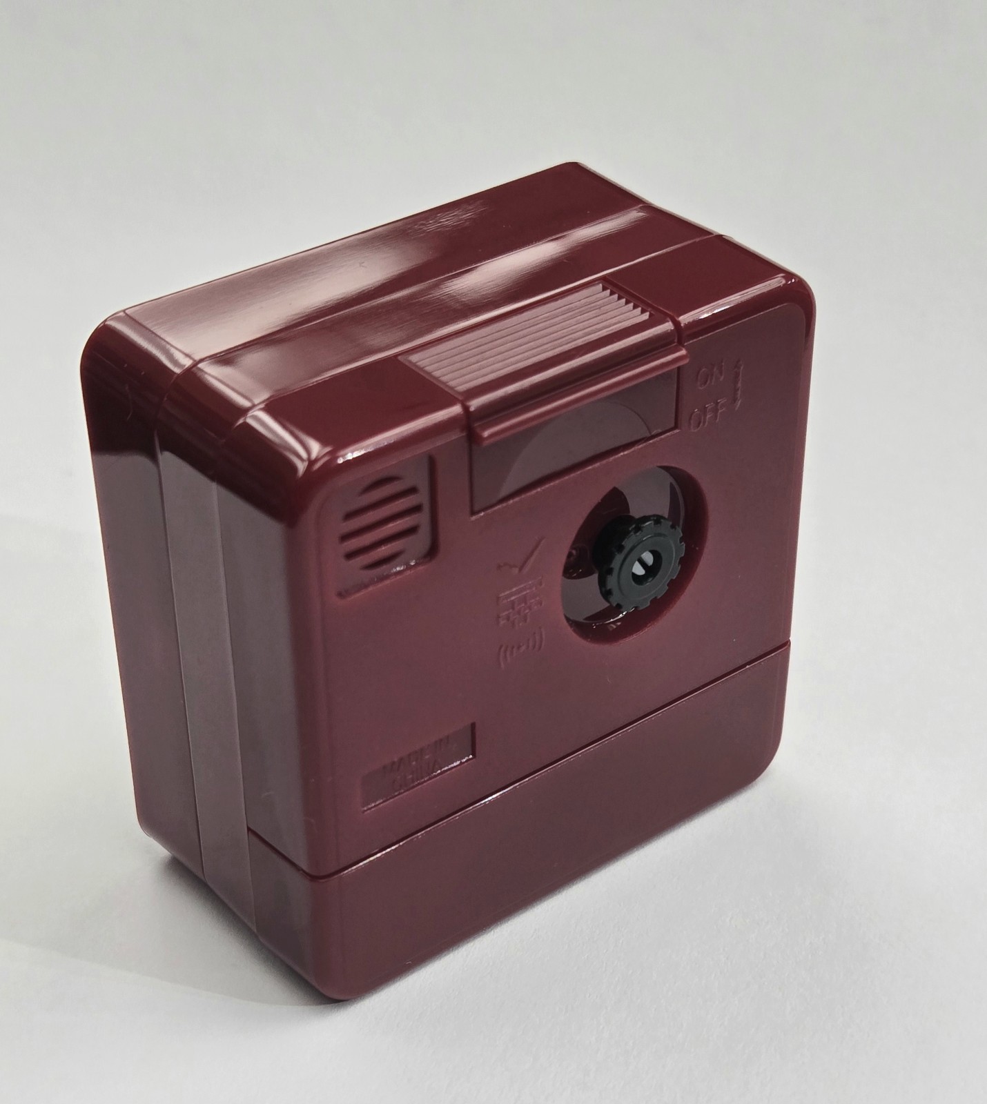 Travel Alarm Clock Classic Casio TQ140 Small TQ140-4 Red New w/ box