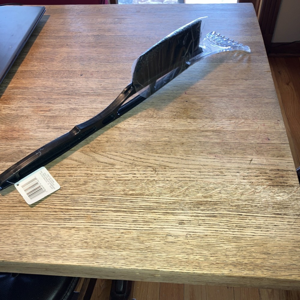 DRIVERS CHOICE SNOW BRUSH WITH SCRAPER