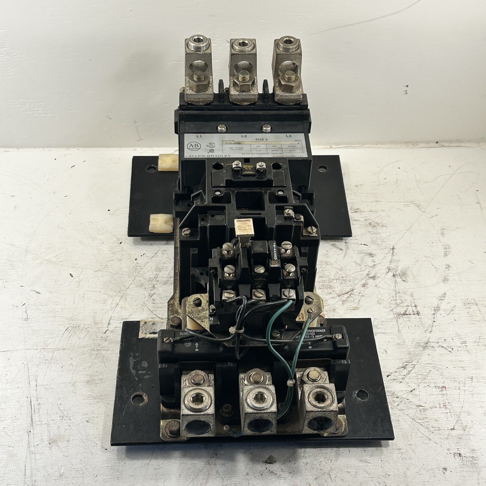 ALLEN BRADLEY SIZE 5 MOTOR STARTER 509-FOD COIL 120 V 200 HP SERIES L 270A