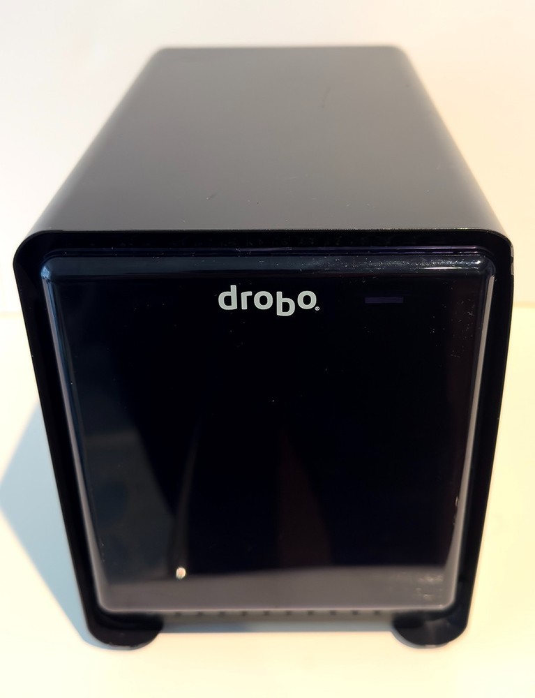 Data Robotics DRDS2-A Drobo FS 5-Bay Storage Array - With Adapter, No drives