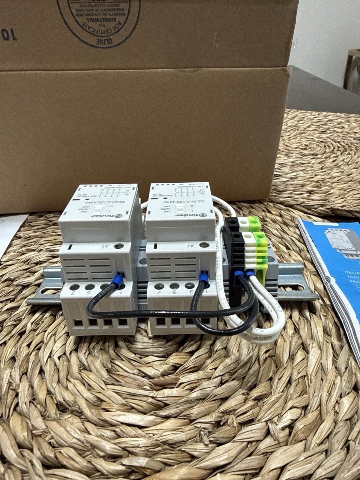 MCG USA MCGLCOE-22A-8P-120V Lighting Contactor 8P 22A 120V w Finder Relays