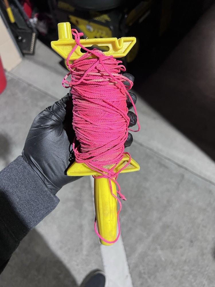 PRO STRINGLINER w/PINK STRING/CONSTRUCTION LINE USED