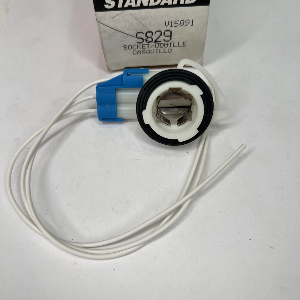 Tail Light Socket  Standard Motor Products  S829