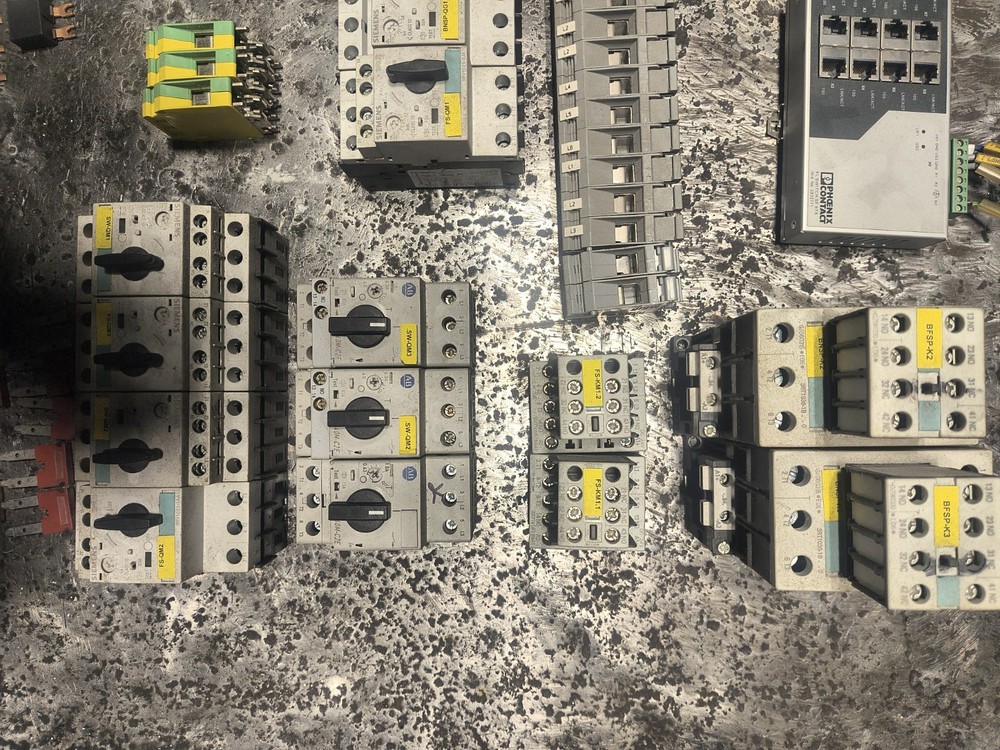 Siemens Controls Lot