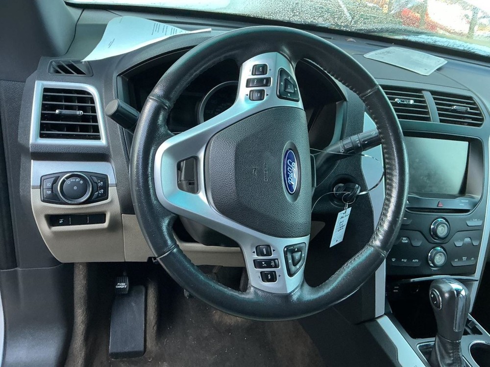 EXPLORER 2014 Glove Box 4922231