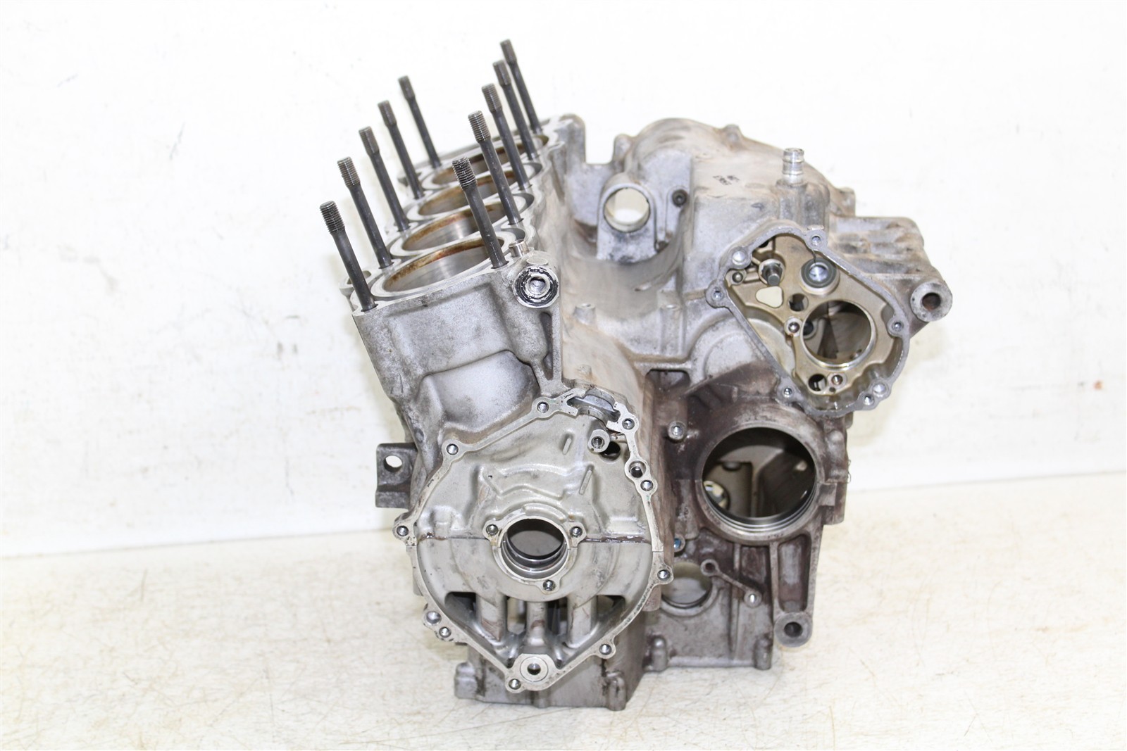 2002 Yamaha R1 Engine Cases Crankcase Motor Cylinders Block 55063