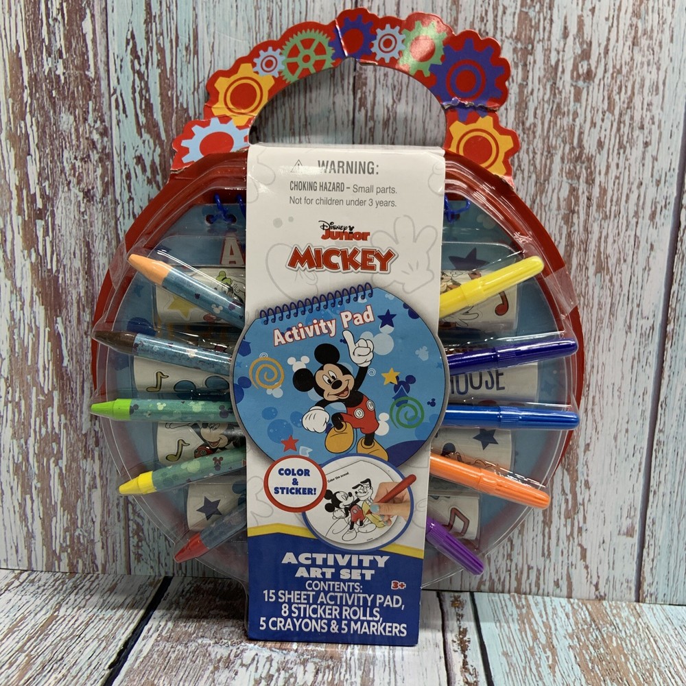 Disney Junior Mickey Mouse 33 Piece Activity Art set
