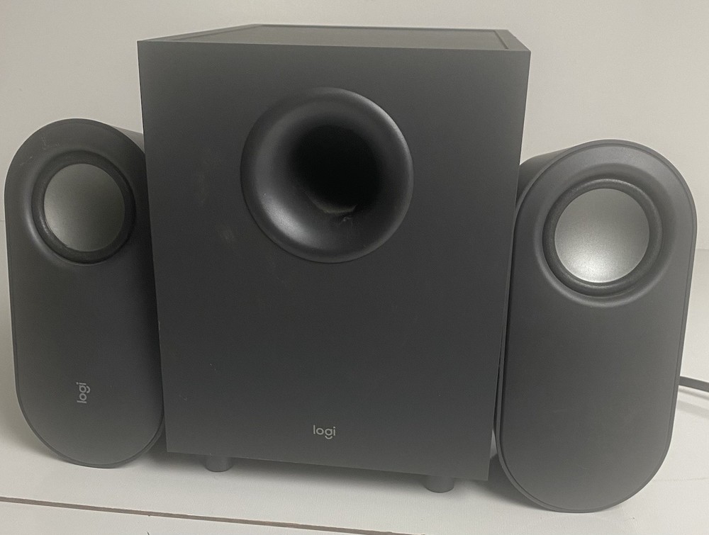 Logitech Z407 Bluetooth Computer Speakers with Subwoofer READ NO CONTROLLER