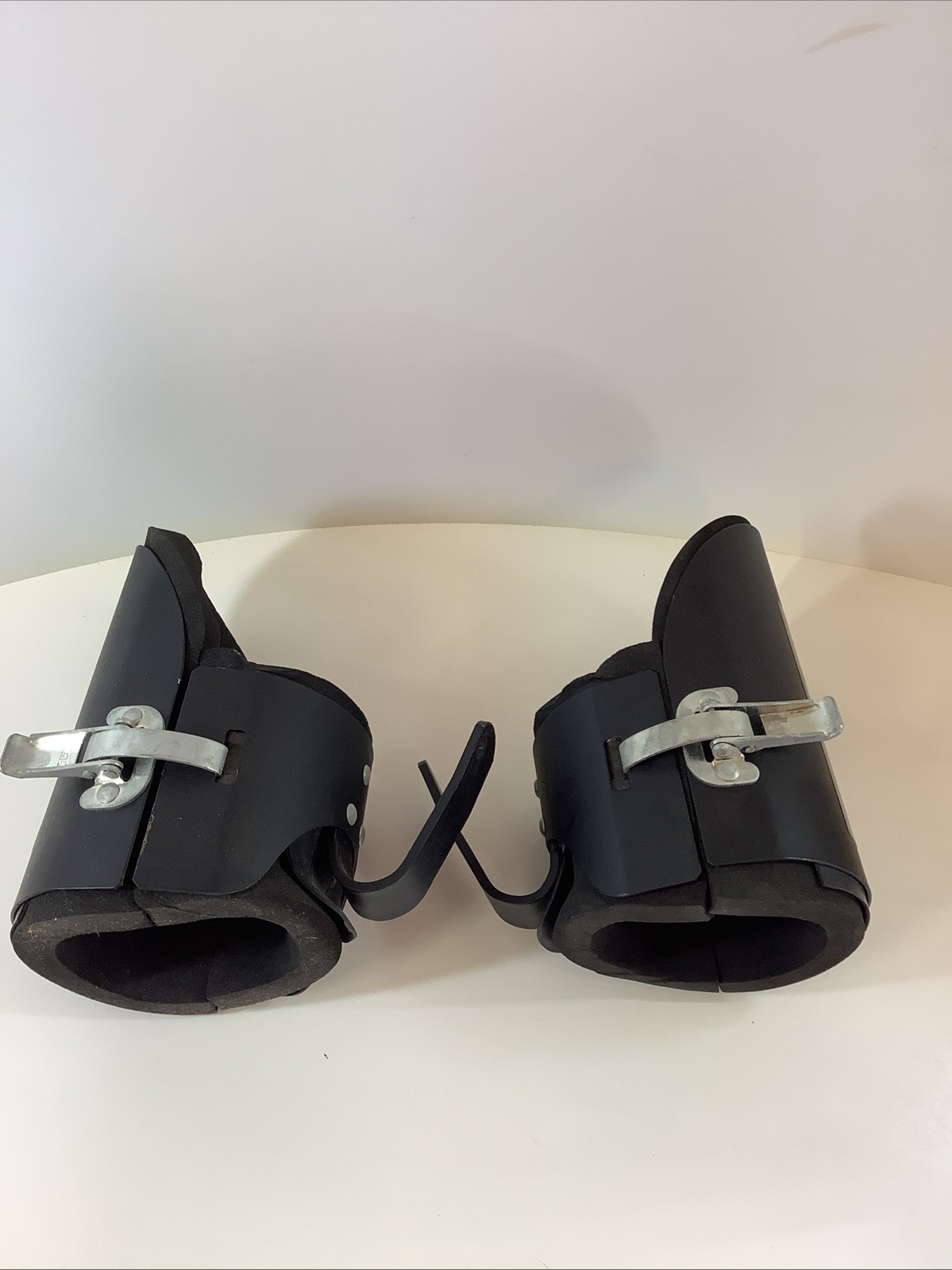 Vintage 1980’s Gravity Guiding System Metal Inversion Boots Ankle Holders w/ Box