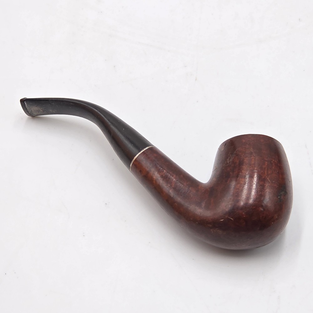 Willard Imported Briar Pipe. Good Condition. Pre-owned