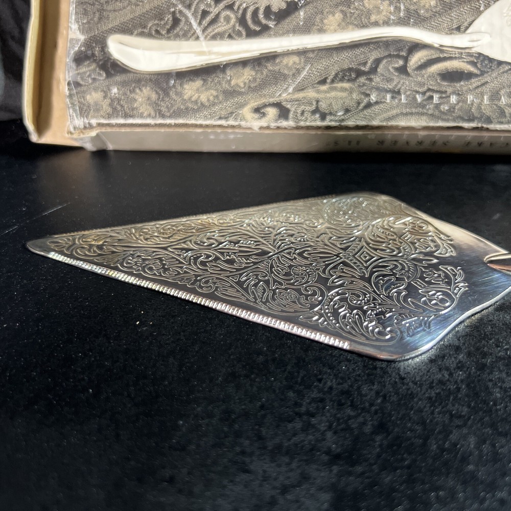Ornate Wedding Cake Pie Knife Server Silver-plated long Studio Silversmith
