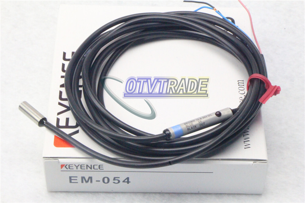 ONE Keyence EM-054 EM054 Proximity sensor