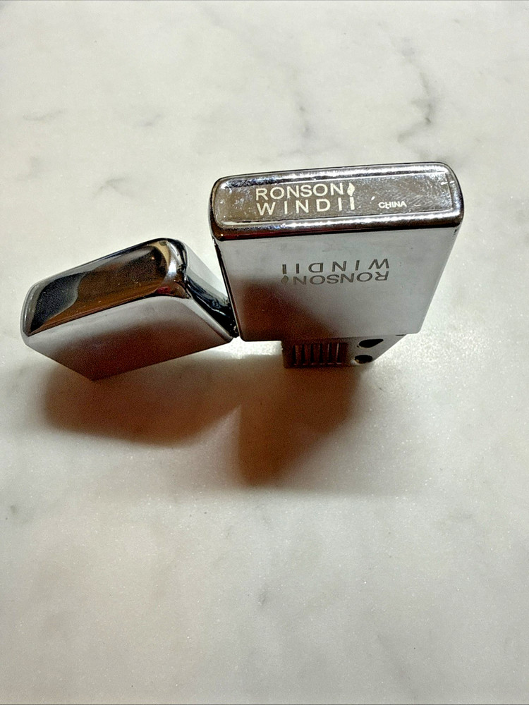 Ronson Wind II Cigarette Fluid Lighter Chrome Silver