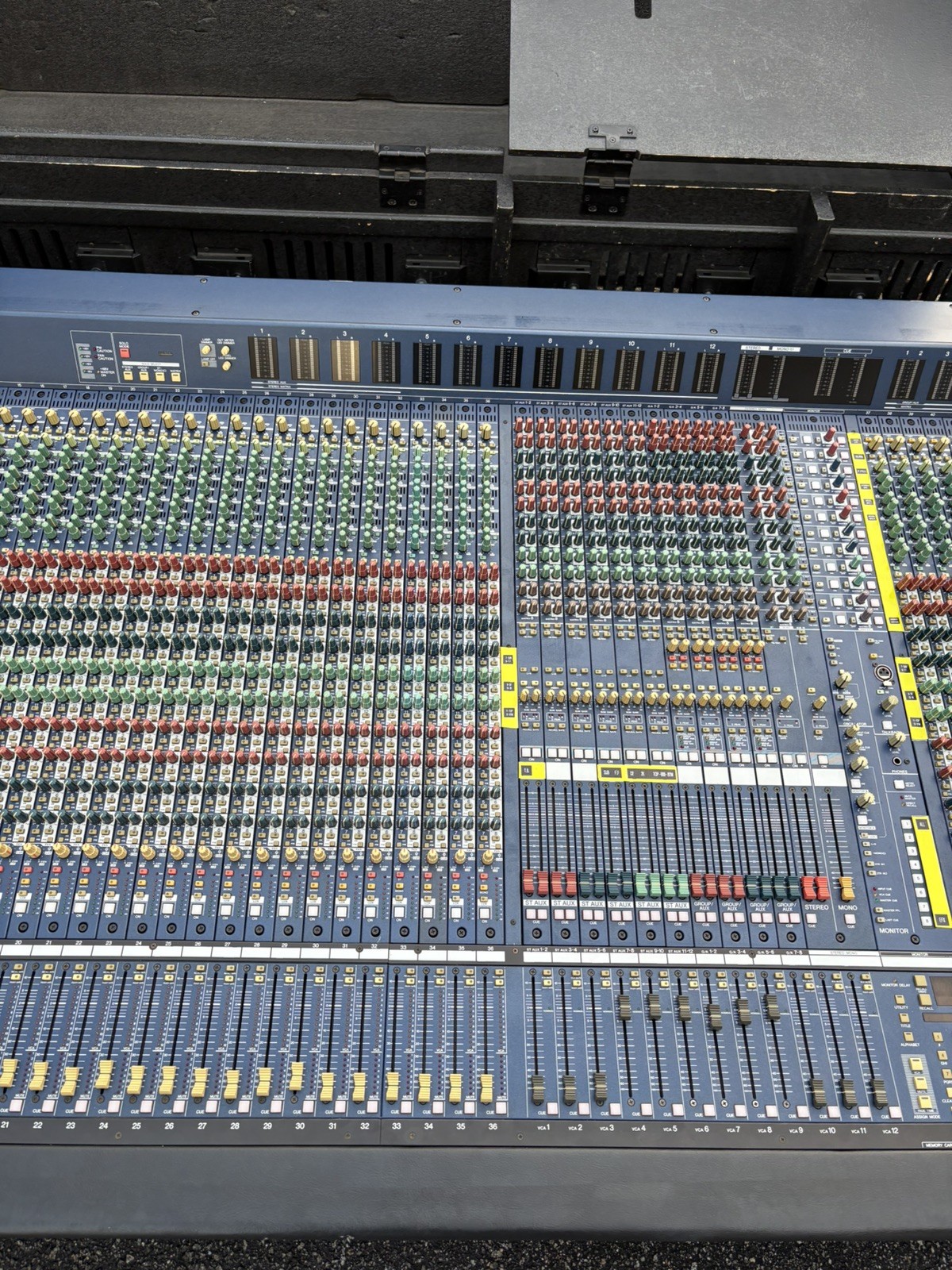 Yamaha PM-5000 52 Channel Analog Console W/ PSU and Tour Case