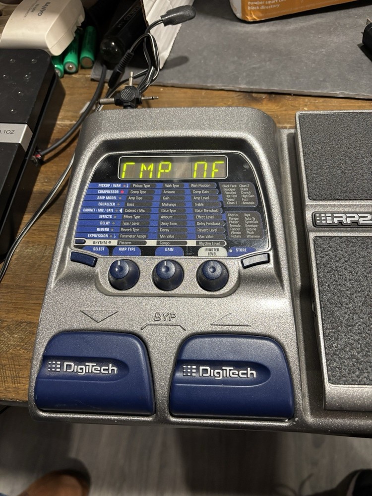 Dynamic! DIGITECH RP300 MODELING Guitar Processor