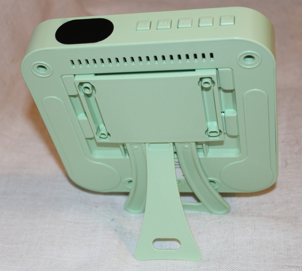 "Read" -- Portable Wall Mountable Bluetooth CD Player with Remote Control Green