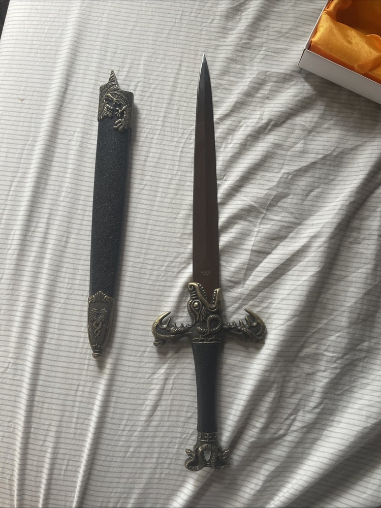 REAL dagger with dragon styled handle