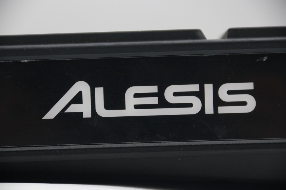 Alesis Strike MultiPad Percussion Pad
