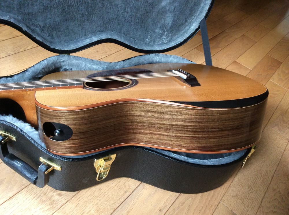 Hand-Crafted All Solid Wood Classical Guitar