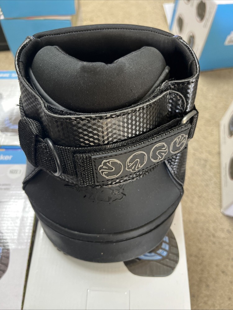Easyboot Sneaker (SIZE 3 )