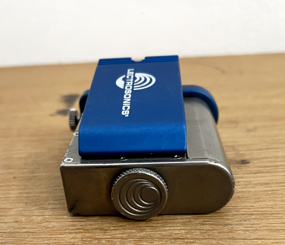 lectrosonics + 10 sm blk 28 + clip