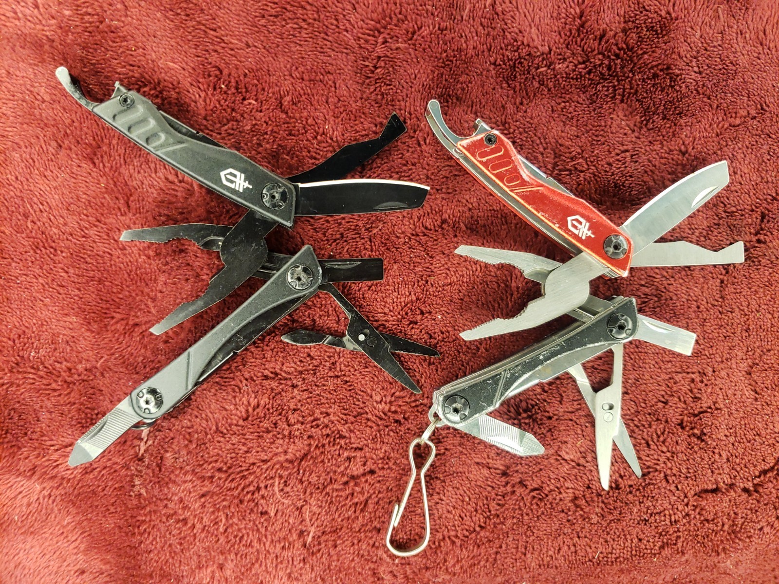 🔪🔪 Lot of 2 Gerber Multi Tool Dime multiplier Black & Red