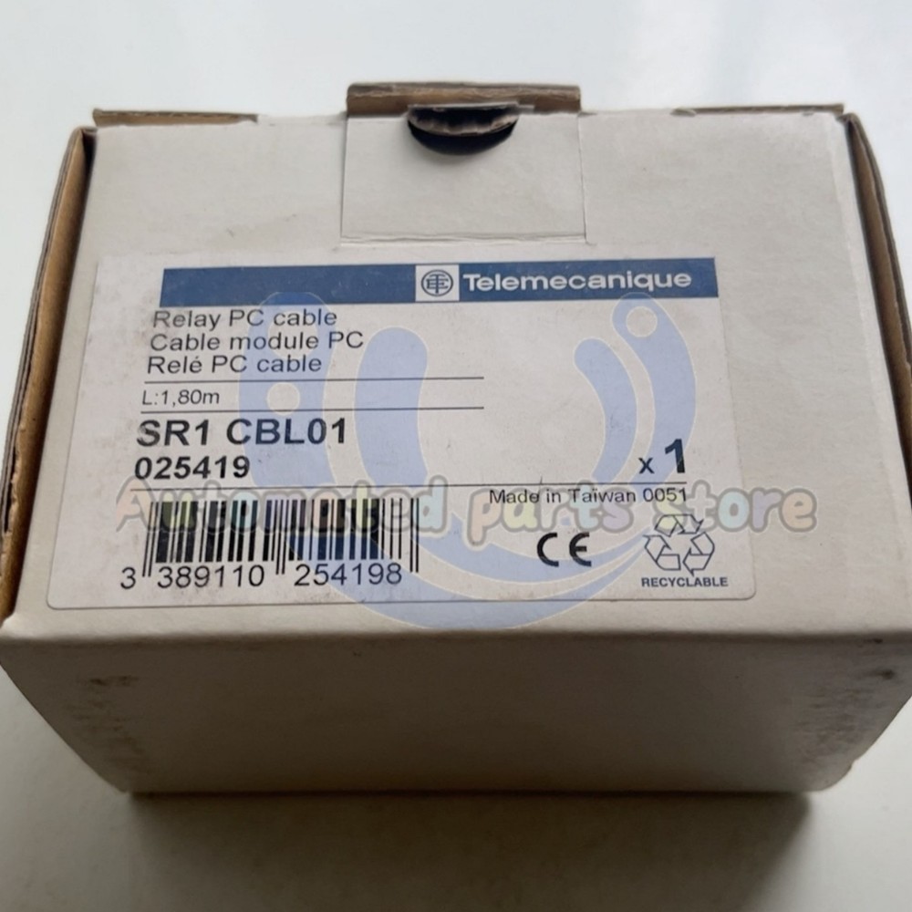 1PCS Schneider SR1CBL01 Programmable cable Sealed