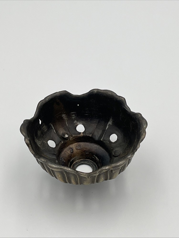 Small Cast Decorative Ceiling Lamp Holder Mount Unique GIM